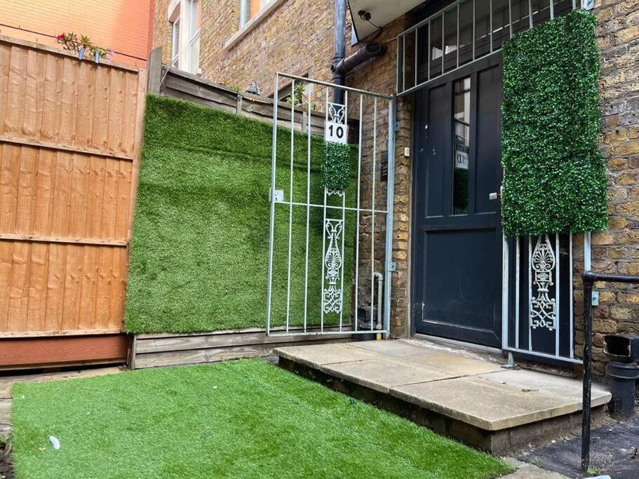 לונדון Tree Studio Apartment Barbican F3 מראה חיצוני תמונה